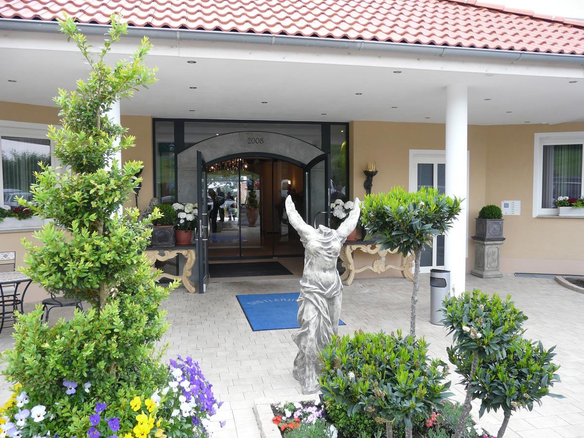 Hotel-Restaurant Distlerhof Leinburg Eksteriør bilde